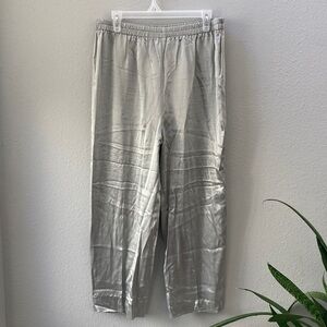 R&M Richards by Karen Kwong Shimmering Silver Wide Leg Pants 18